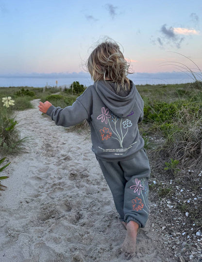 God's Still Working | Kids Hoodie