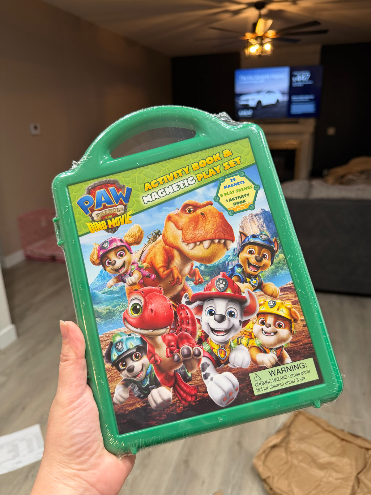 Paw Patrol The Dino Movie: Book and Magnetic Play Set