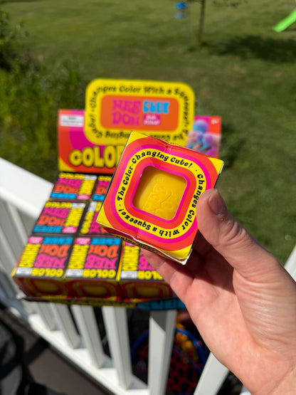 Color Changing Cube Squishy