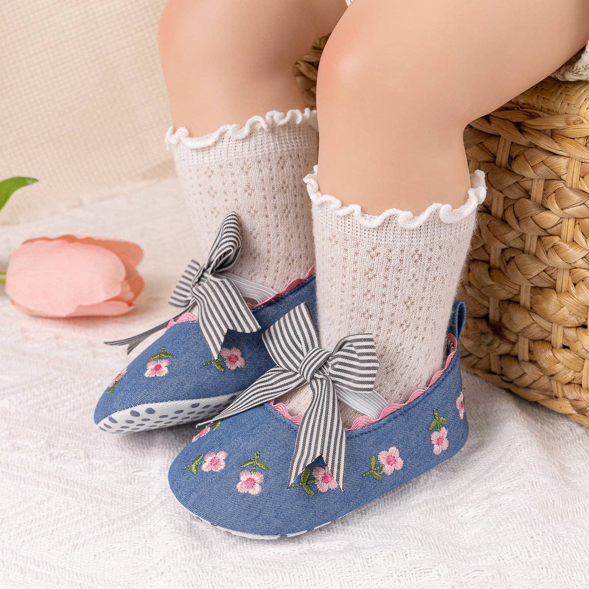 Embroidered Girls Baby shoes