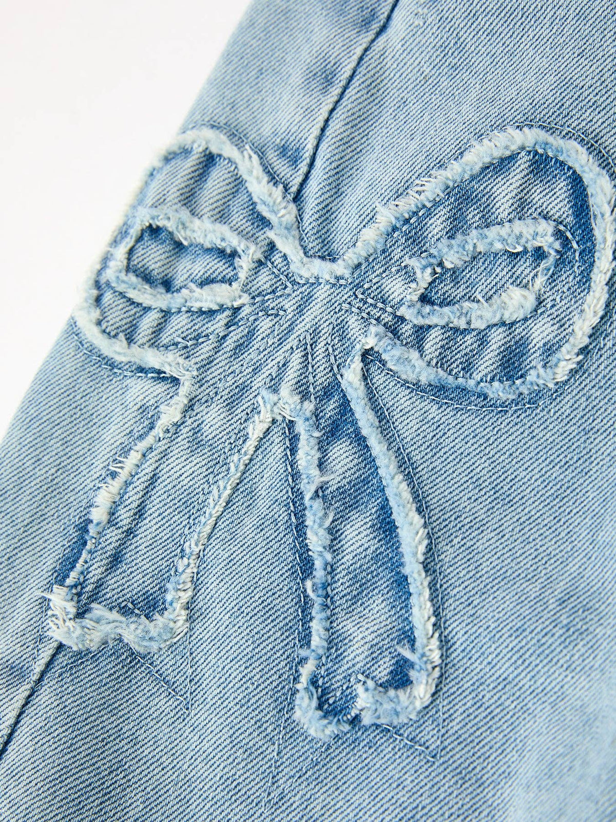 Light Wash Relaxed Denim Jeans